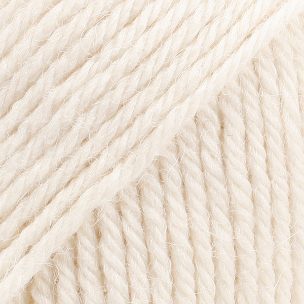 DROPS Lima is a high-quality DK wool blend, combining wool and alpaca for warmth, softness, and durability.