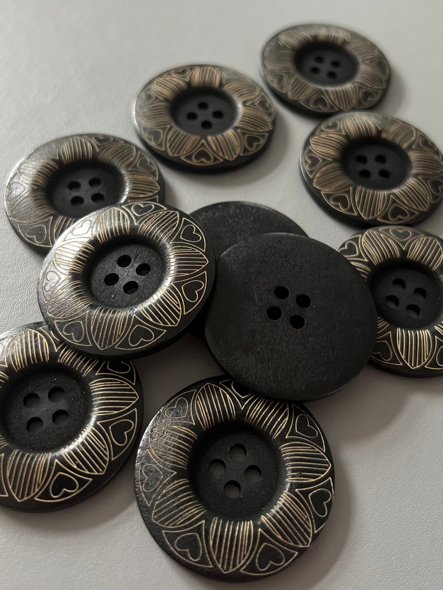 Floral engraved wooden button