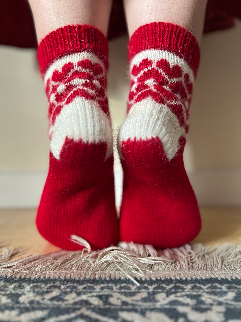 Valentine socks pattern