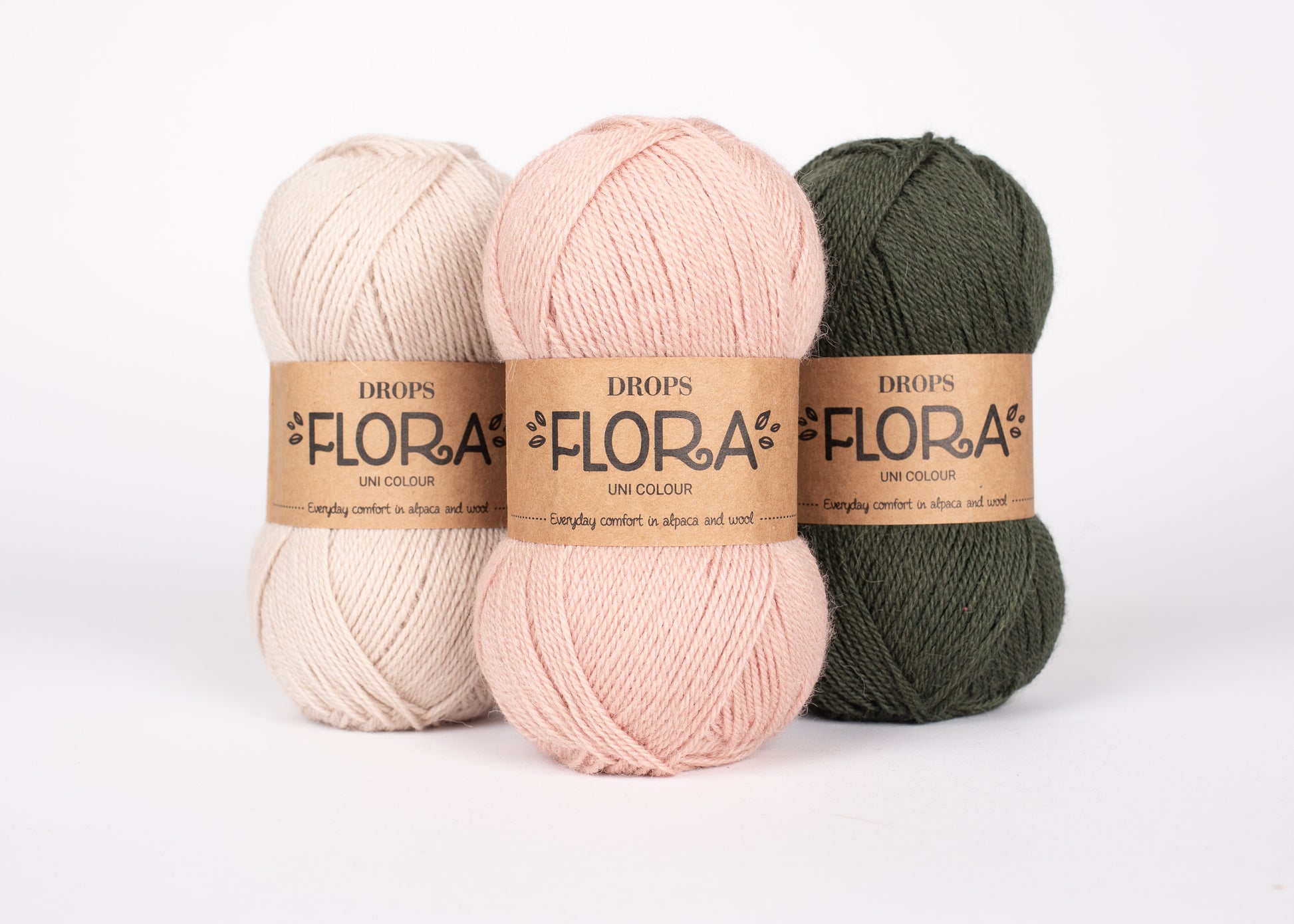 image of a soft yarn skein made from 65% wool and 35% alpaca wool, showcasing its smooth, luxurious texture. The yarn is a light, airy fiber perfect for knitting and crochet projects, with a rich sheen highlighting the natural beauty of alpaca wool. Ideal for creating warm, lightweight garments.