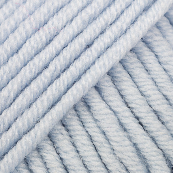 Drops Big Merino 100% merino wool superwash aran baby blue ice blue